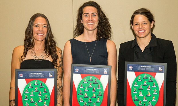 2018_09_11_VFLWTEAM_HERO.jpg Mia-Rae Clifford, Bec Goring and Richelle Cranston were named in the Swisse Women’s Team of the Year - Geelong Cats